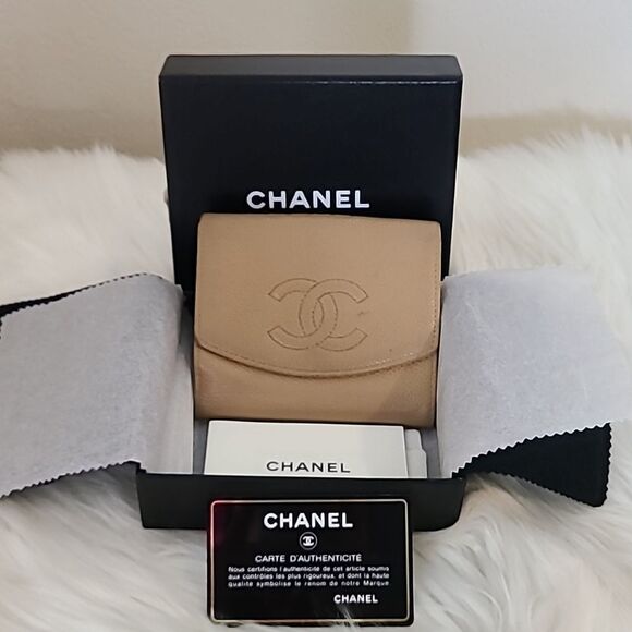 💯Authentic Channel Short Trifold Wallet 🍀 - Picture 12 of 17